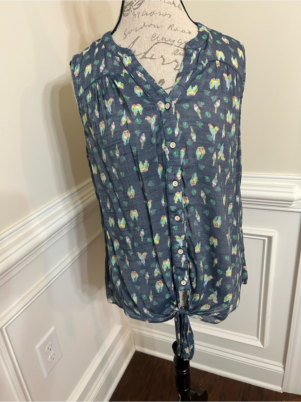 Zac & Rachel Navy Sleeveless Button-Front Tie Hem Top